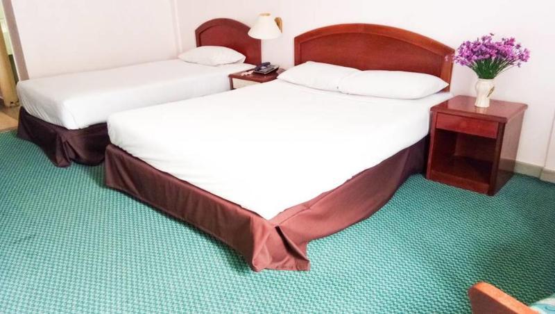 Hotel Seri Malaysia Джохор Бахру Екстериор снимка